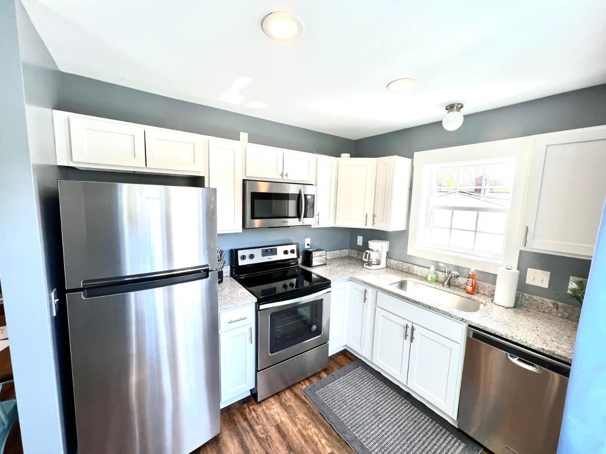 Villa Stylish Cozy Tree House Pet Friendly!!! Wilmington Exterior foto